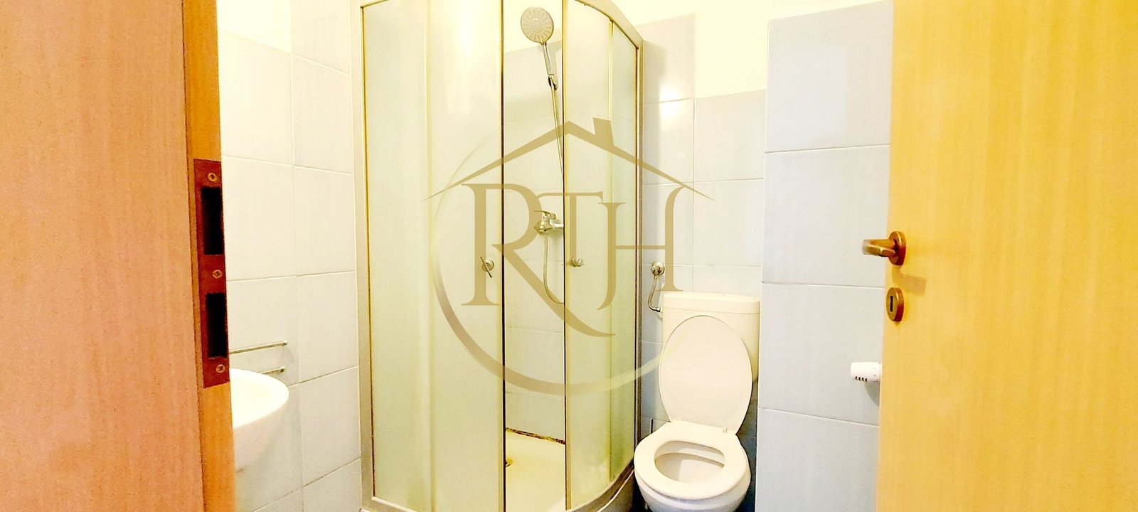 Oferim spre inchiriere, apartament 1 camera, studio, Zona Soarelui
