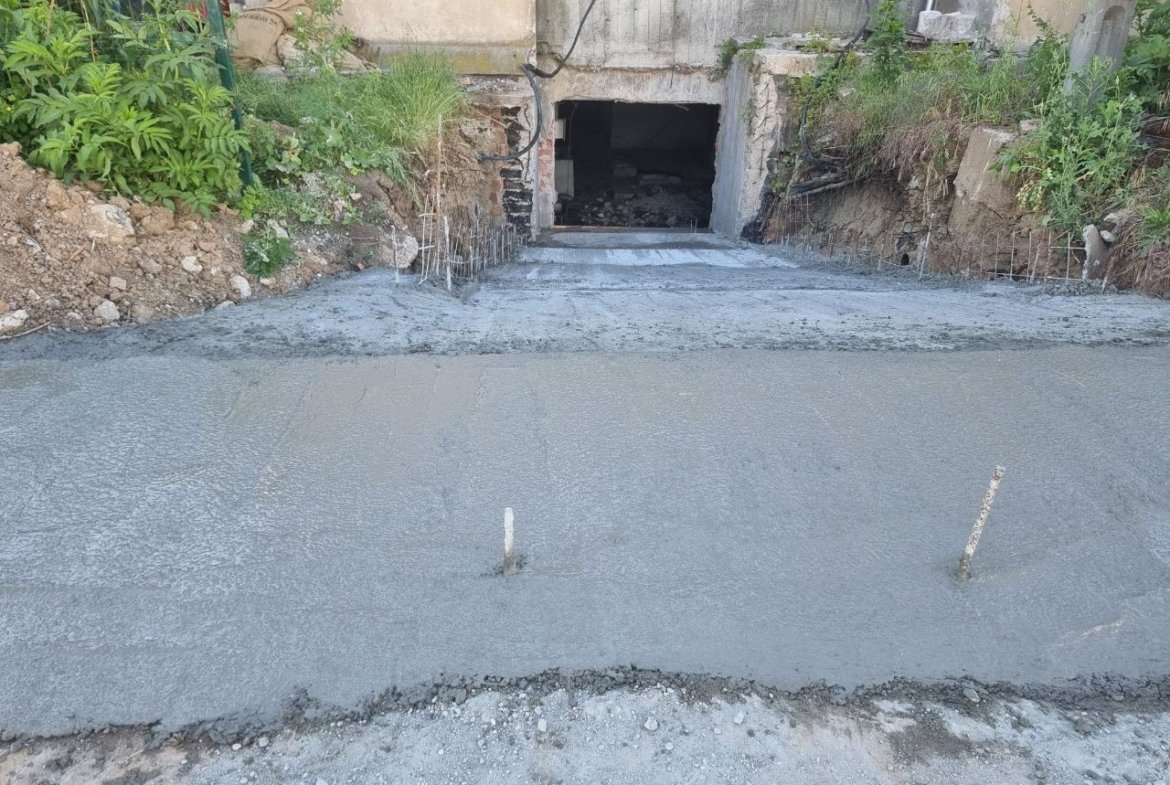 Drumul intre Tarlale spatiu 550 mp