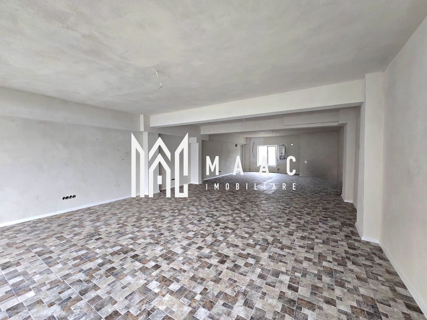 Spațiu comercial | 94MPU | Vad Pietonal | Turnisor