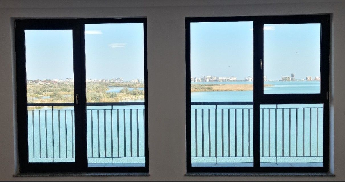De închiriat – Apartament 2 camere cu vedere frontală la lac & loc de parcare