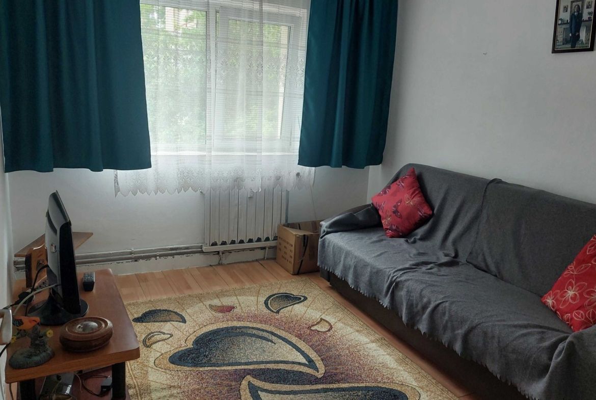Propritar vand apartament cu 4 camere Timisoara