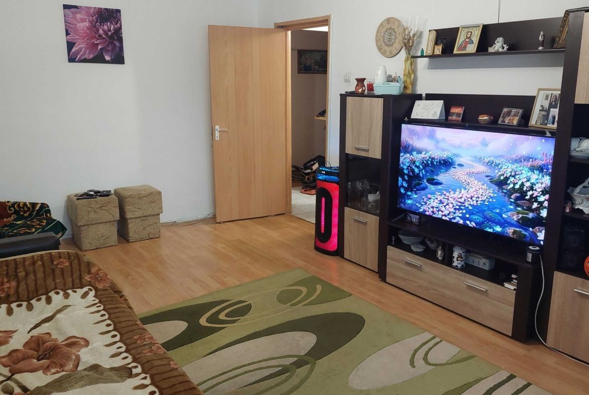 Propritar vand apartament cu 4 camere Timisoara