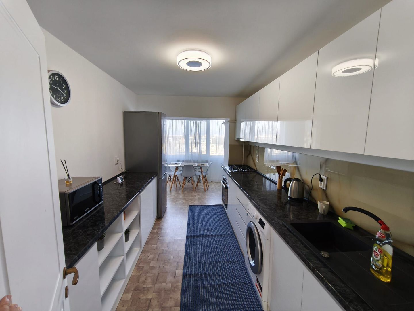 anBn-14737 De inchiriat apartament spatios, 3 camere, pe Faleza, 900 euro