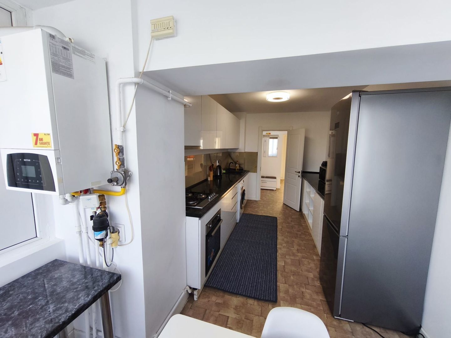 anBn-14739 De inchiriat apartament spatios, 3 camere, pe Faleza, 900 euro