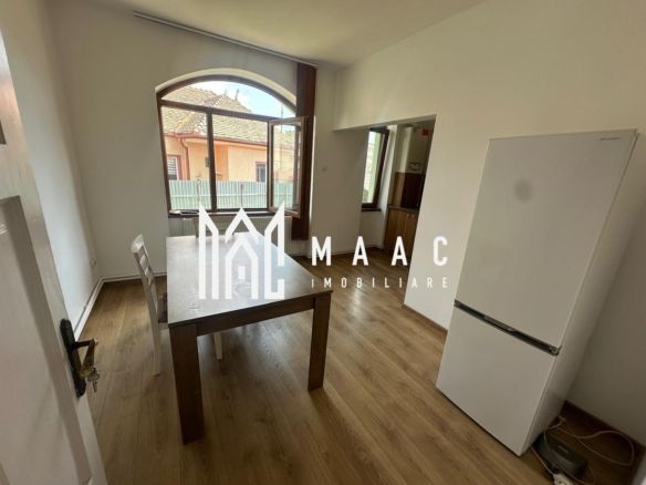 Spațiu birou 2 camere compartimentat | Central, Sibiu | 55 mp, parter