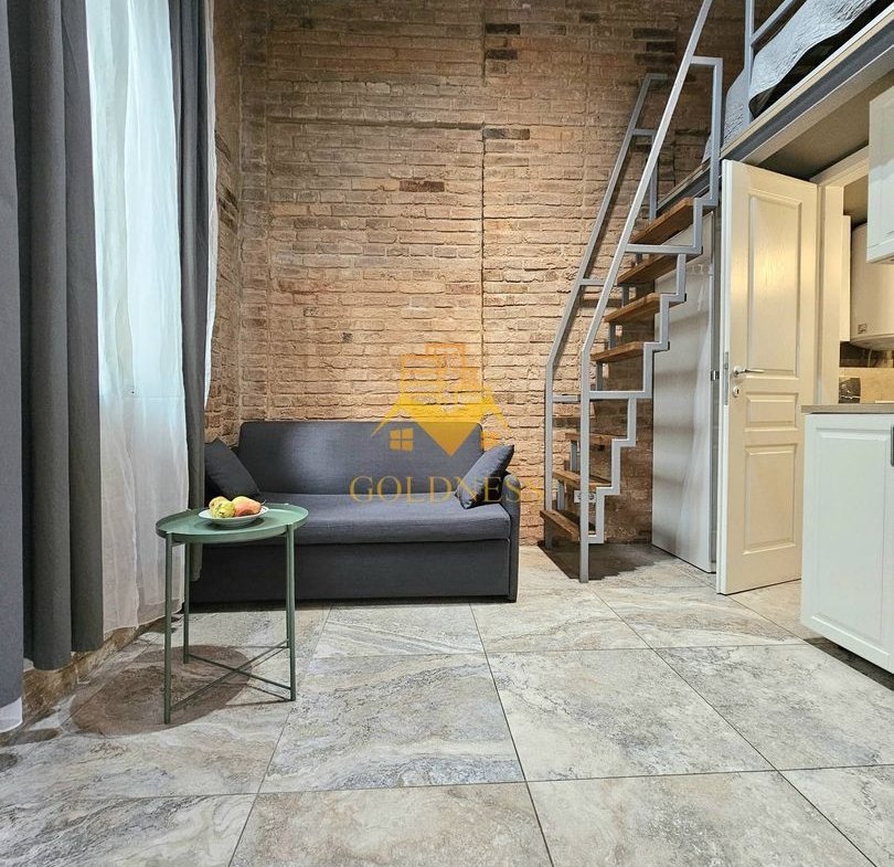 Studio tip loft, UltraCentral, Piața Muzeului, Piața Mihai Viteazul