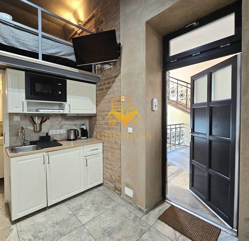 Studio tip loft, UltraCentral, Piața Muzeului, Piața Mihai Viteazul