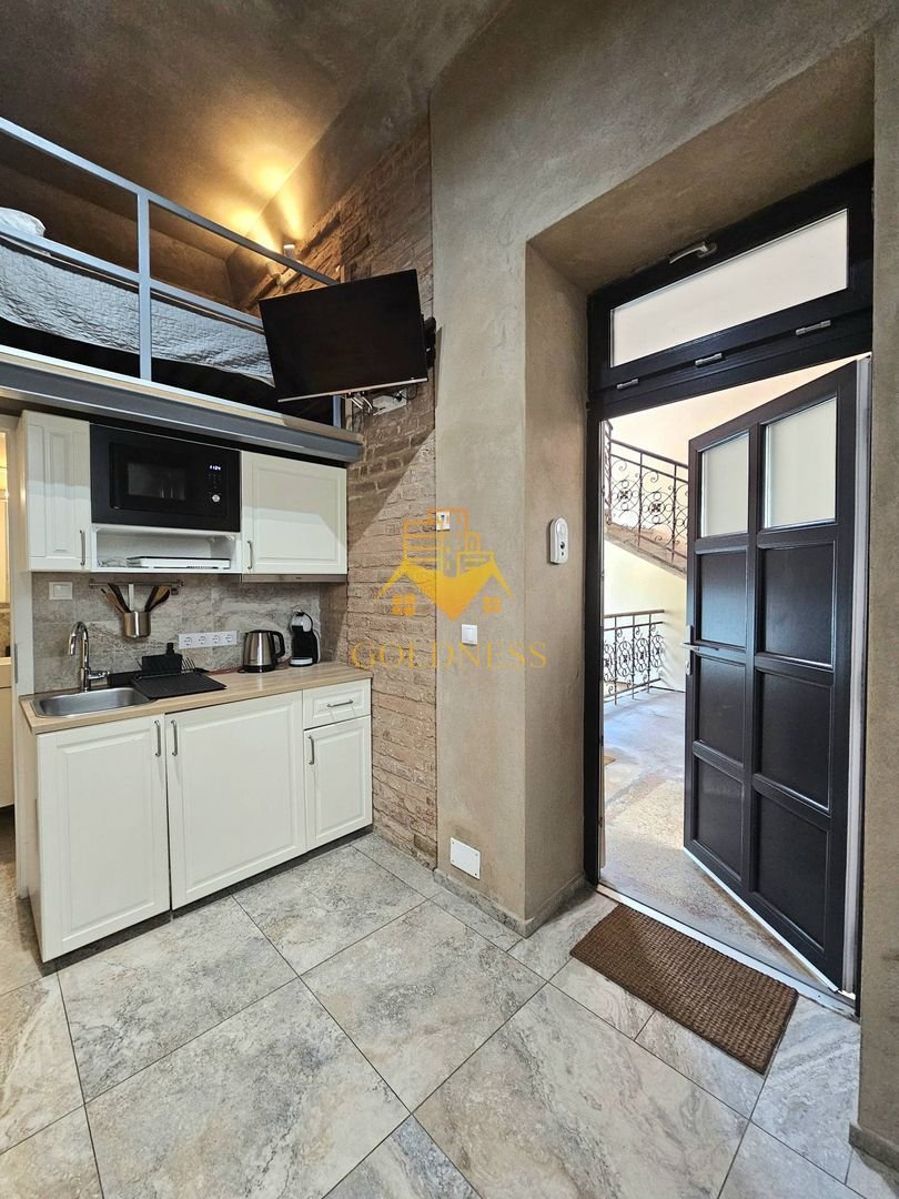 anBn-1504 Studio tip loft, UltraCentral, Piața Muzeului, Piața Mihai Viteazul