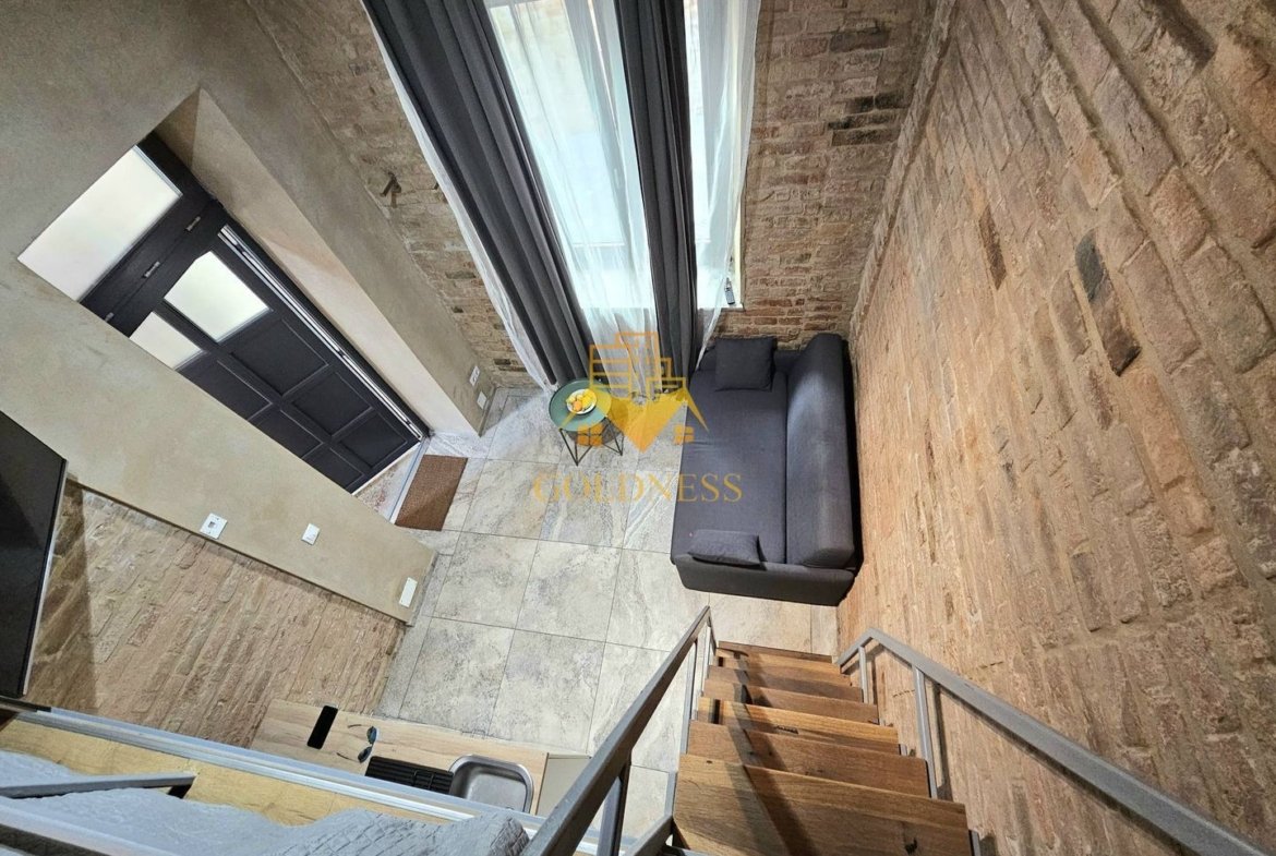Studio tip loft, UltraCentral, Piața Muzeului, Piața Mihai Viteazul