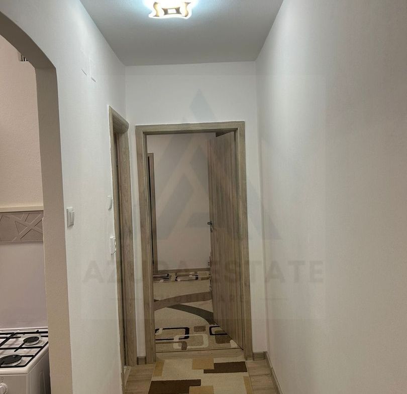 Apartament 2 camere 40 mp utili etajul 1 Zona Cedonia