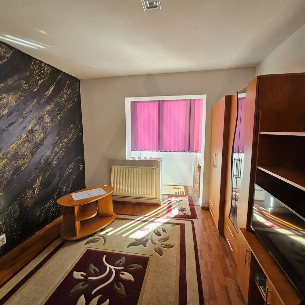 Vând apartament 3 camere , etajul 3 din 4+M, Sibiu, Zona Piața Rahova