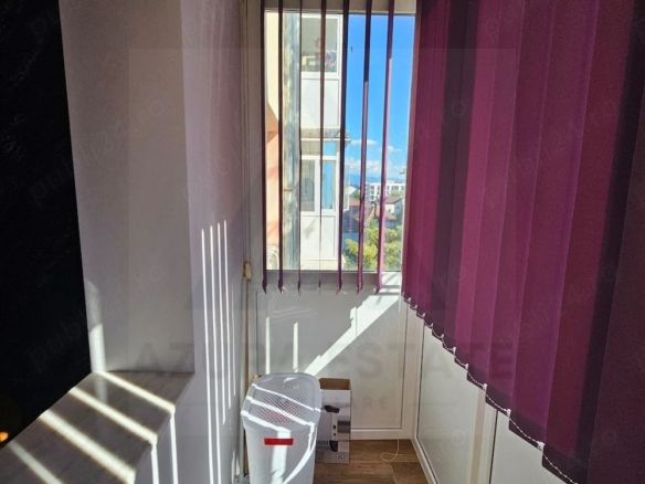 Vând apartament 3 camere , etajul 3 din 4+M, Sibiu, Zona Piața Rahova