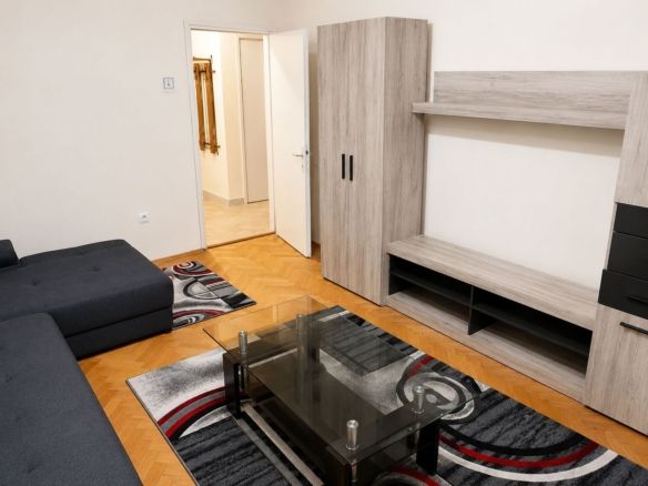Apartament 2 camere decomandat | Zona Medicina – Bastion |
