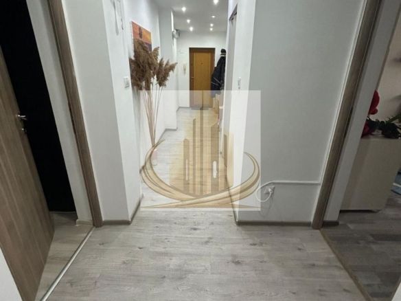 Apartament 5 camere 100mp Zona Padurea Verde