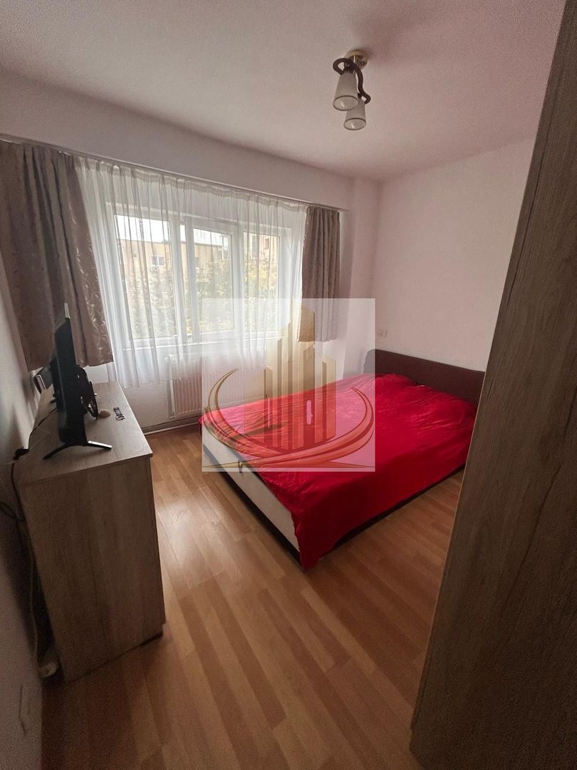 Apartament 5 camere 100mp Zona Padurea Verde
