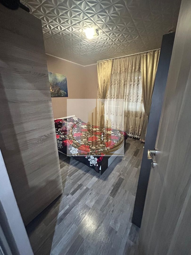 Apartament 5 camere 100mp Zona Padurea Verde