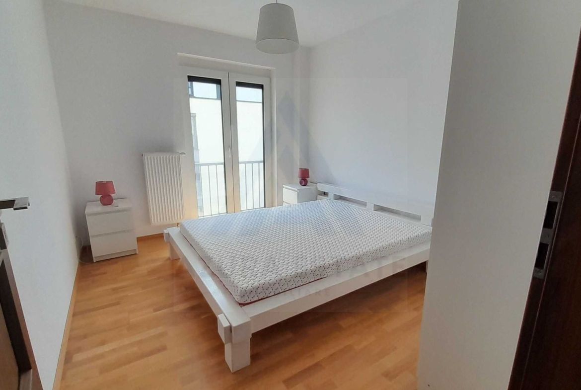 Apartament modern 3 camere 70 mp utili balcon 10 mp parcare in Strand
