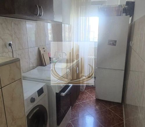Ap Decomandat cu 1 Cameră | 38 mp | Etaj Intermediar | Soarelui