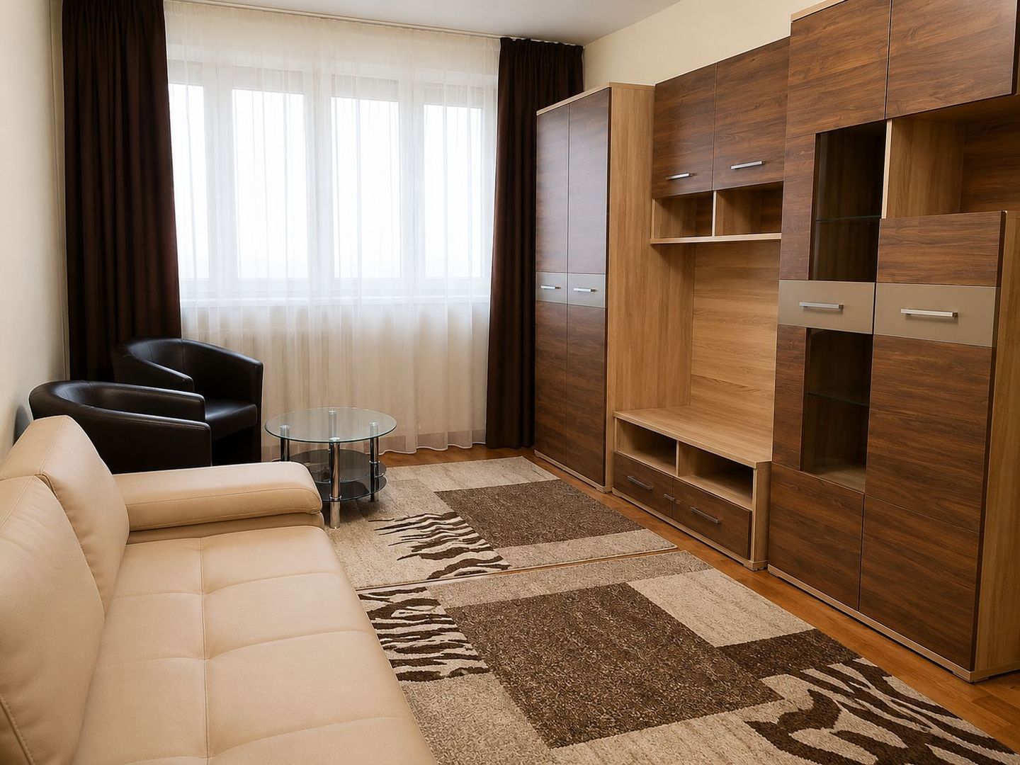 Apartament 2 camere de închiriat | 5 minute de Iulius Mall