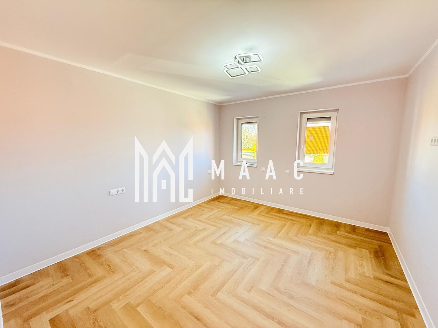 anBn-15811 Casa individuala | 4 camere | La cheie | 644 MP | Selimbar