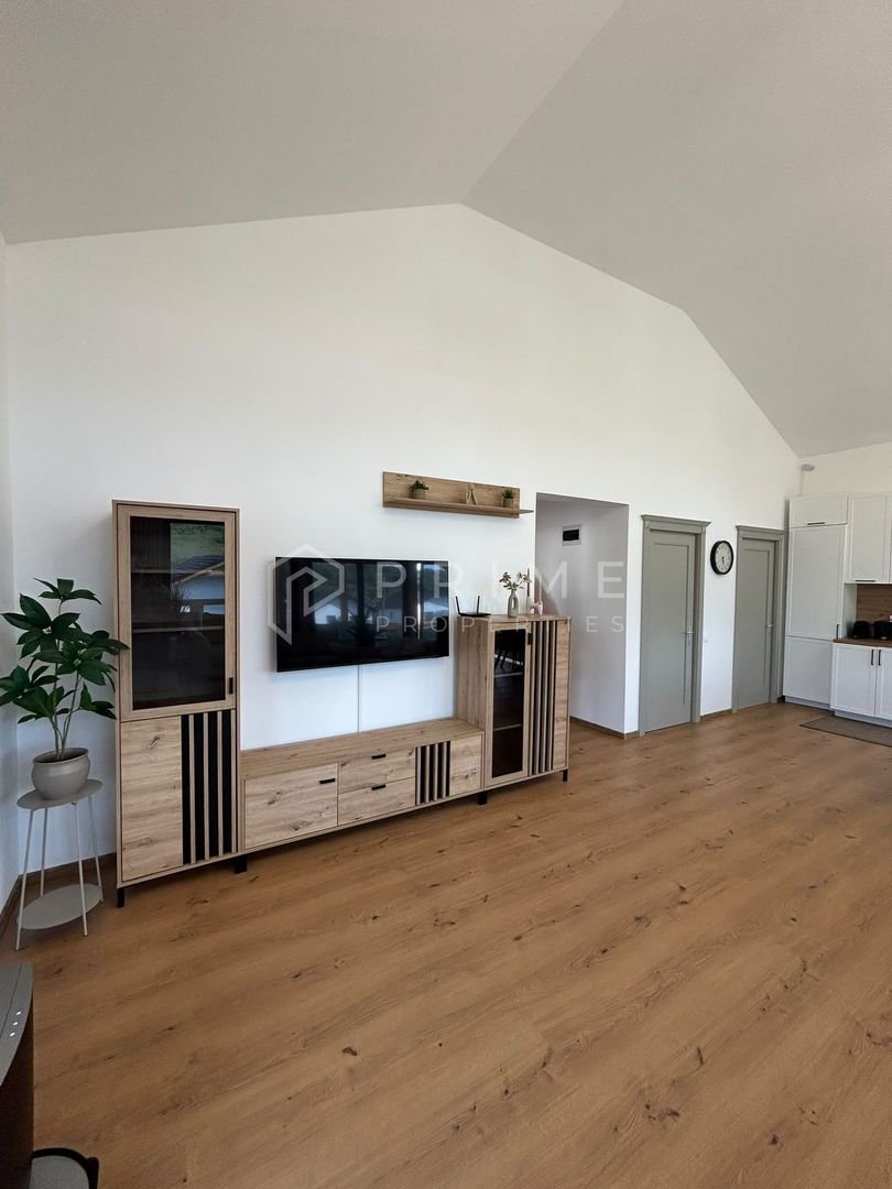 Casă modernă de închiriat – Eleganță și confort în Livezeni
