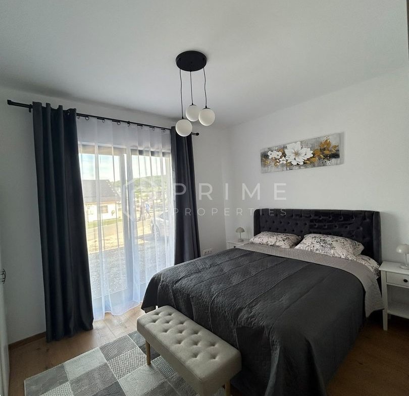 Casă modernă de închiriat – Eleganță și confort în Livezeni