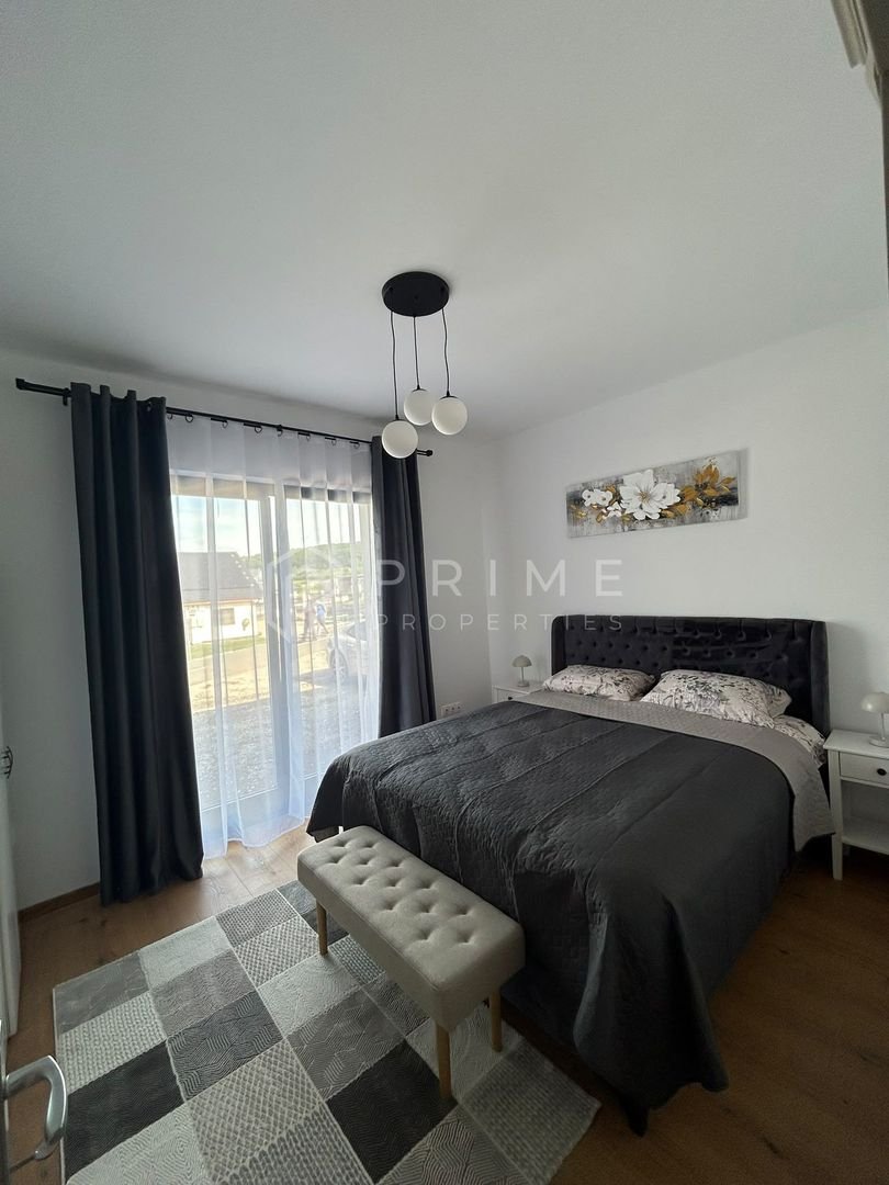 Casă modernă de închiriat – Eleganță și confort în Livezeni