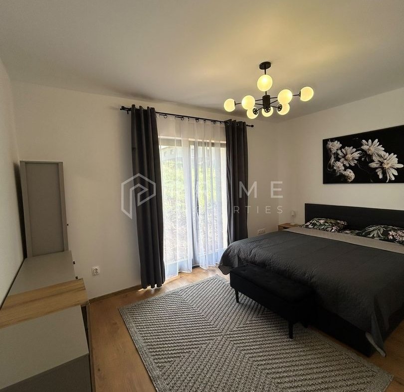 Casă modernă de închiriat – Eleganță și confort în Livezeni