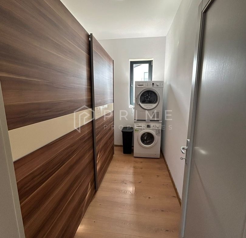 Casă modernă de închiriat – Eleganță și confort în Livezeni