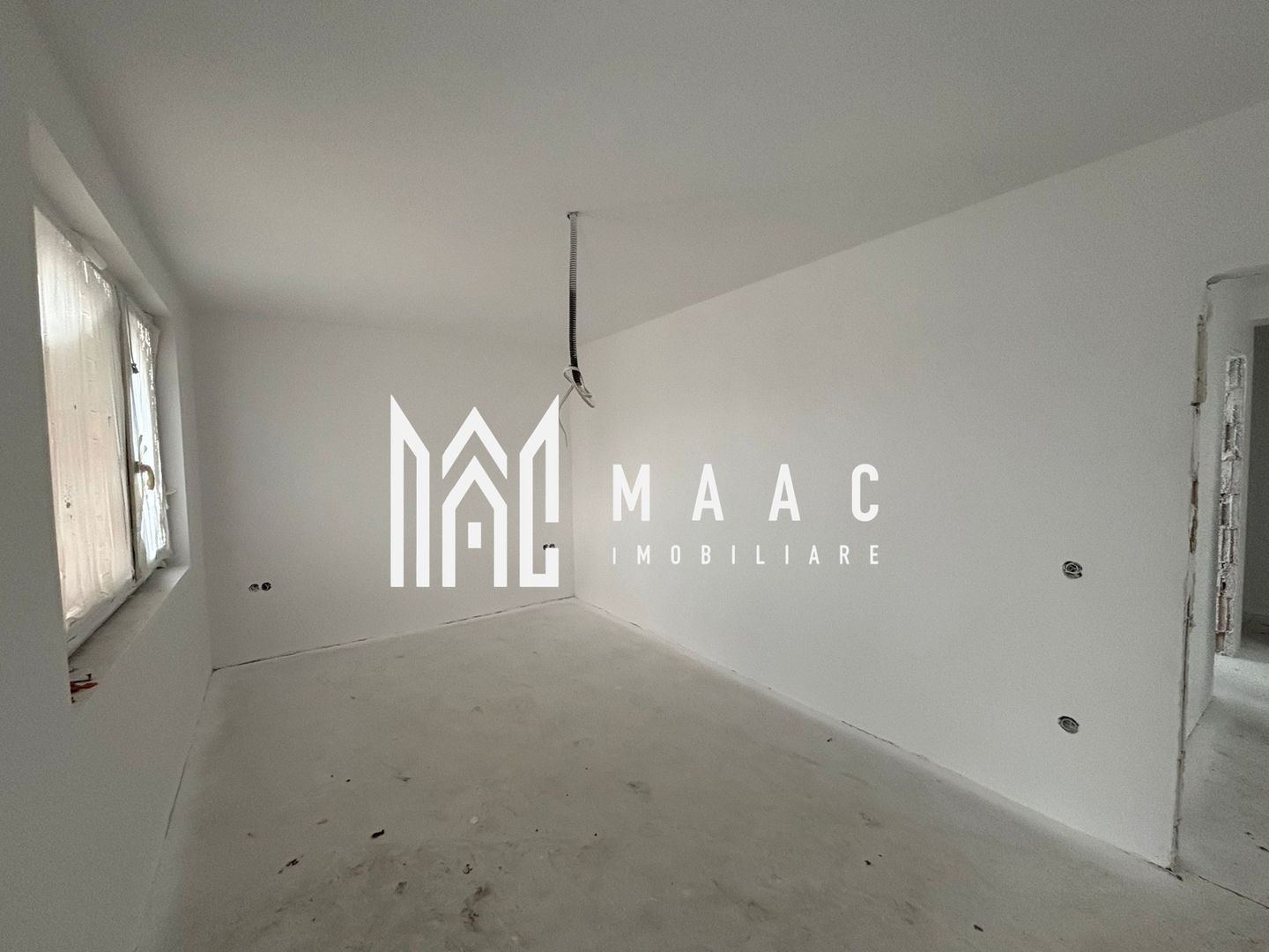 Casa Quadruplex | 4 Camere | 110MPU | Curte 60MP | 2 Balcoane