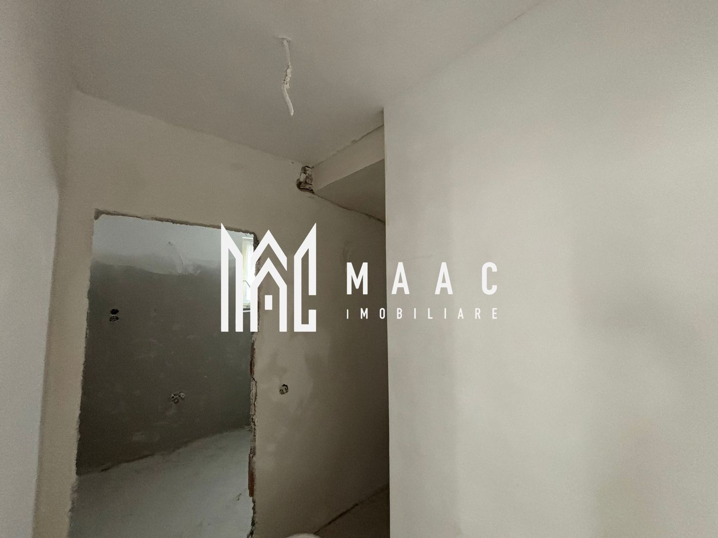 Casa Quadruplex | 4 Camere | 110MPU | Curte 60MP | 2 Balcoane