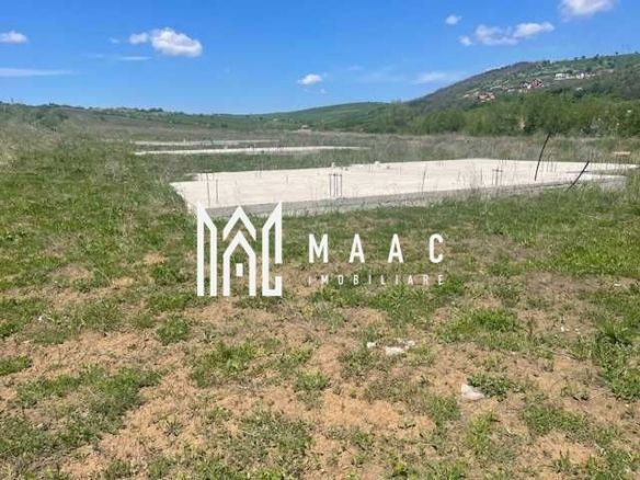 Teren intravilan cu fundatie I 700mp I  Șura Mare