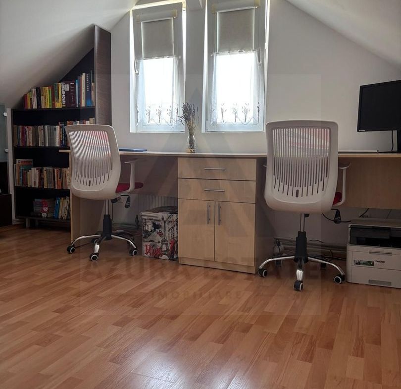 Apartament modern 4 camere baie cu ferestra si loc de parcare Hipodrom