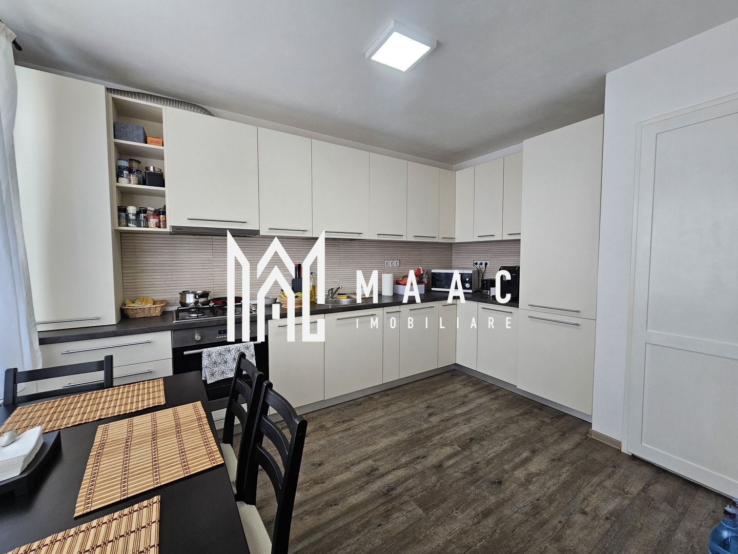 Casa tip cvadruplex | 3 camere | Acces auto | Turnisor