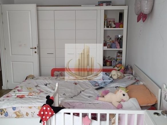Casă înșiruită, 3 cam, 2 bai 80mp | Zona Cora Dumbrăvița |