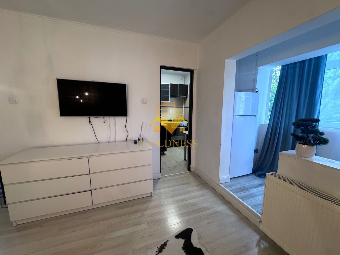 1 camera, Zorilor, UMF, USAMV, UTCN, Observatorului, Premium