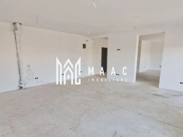 Spatiu Comercial I Parcare I 4 Vitrine I Doamna Stanca