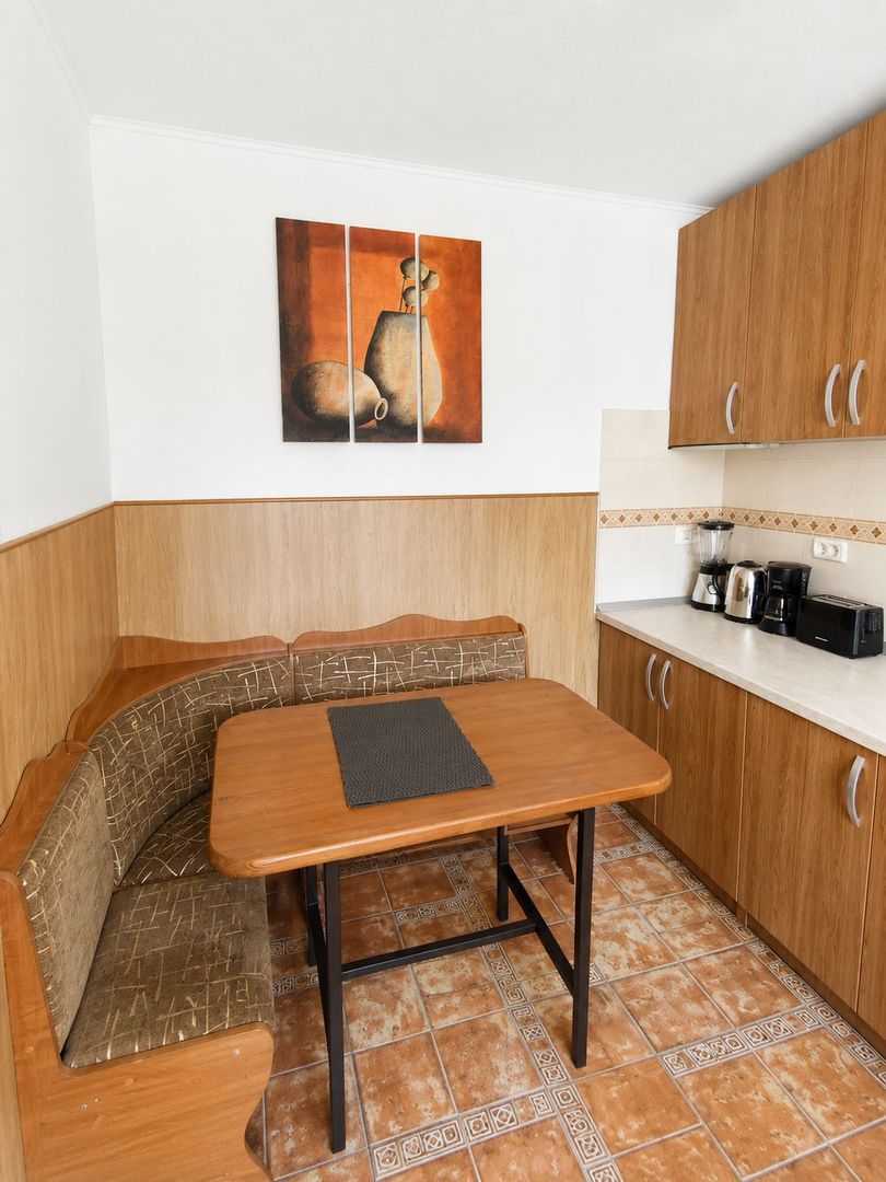 Apartament la casă cu terasă generoasă, între Lipovei și Aradului – co