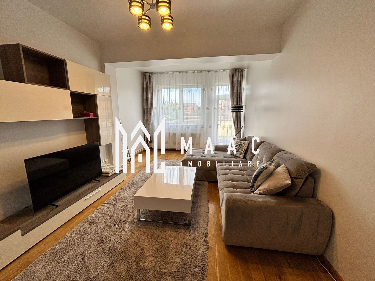 Apartament 4 camere decomandat | Terezian, Sibiu | 180 mp, curte 400 mp