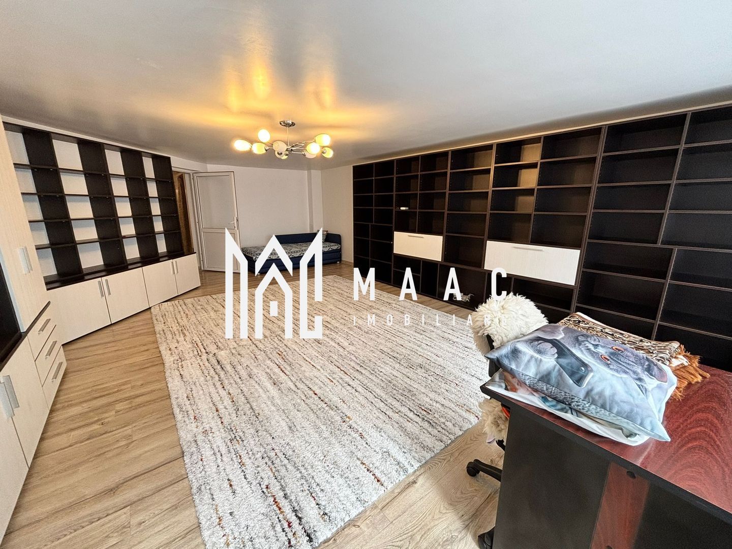 Apartament 4 camere decomandat | Terezian, Sibiu | 180 mp, curte 400 mp
