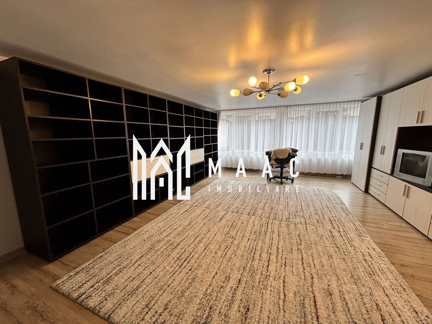 Apartament 4 camere decomandat | Terezian, Sibiu | 180 mp, curte 400 mp