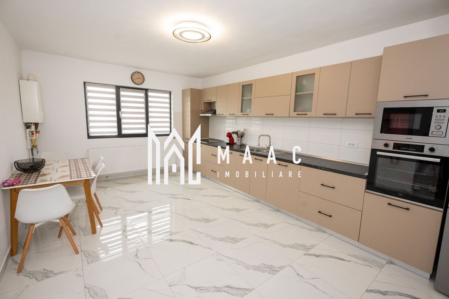 Casă 3 camere | Budești, Vâlcea | 100 mp utili, teren 700 mp