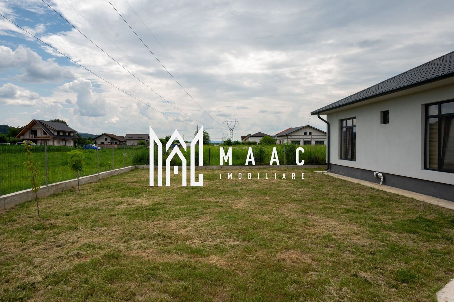 Casă 3 camere | Budești, Vâlcea | 100 mp utili, teren 700 mp