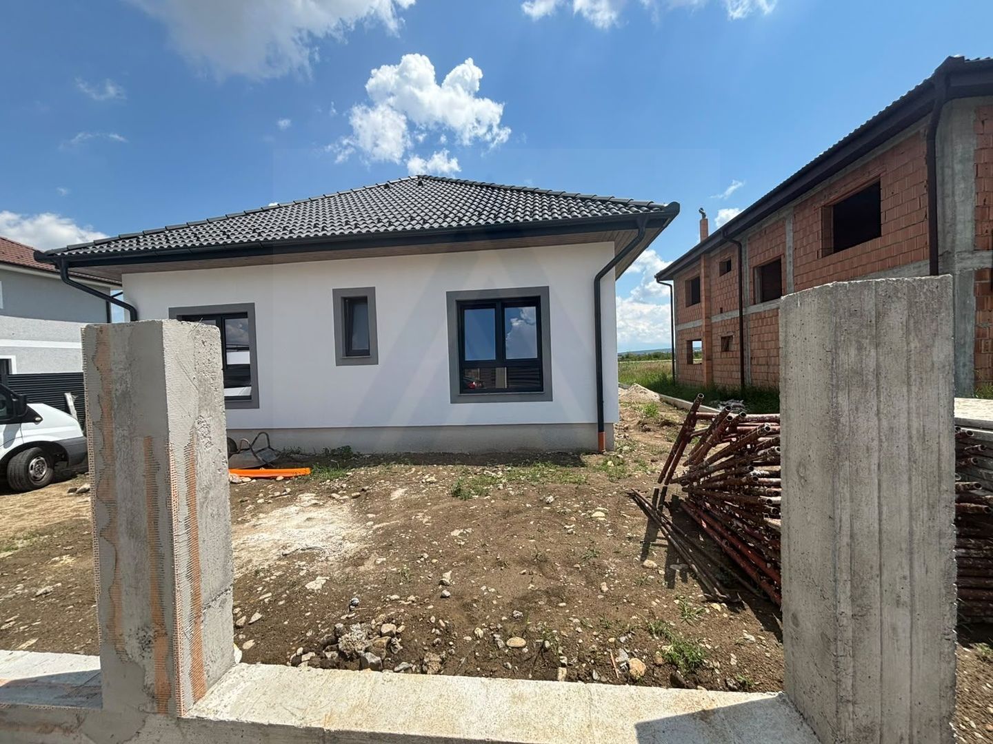 Casa premium pe un singur nivel 4 camere terasa pivnita Cristian