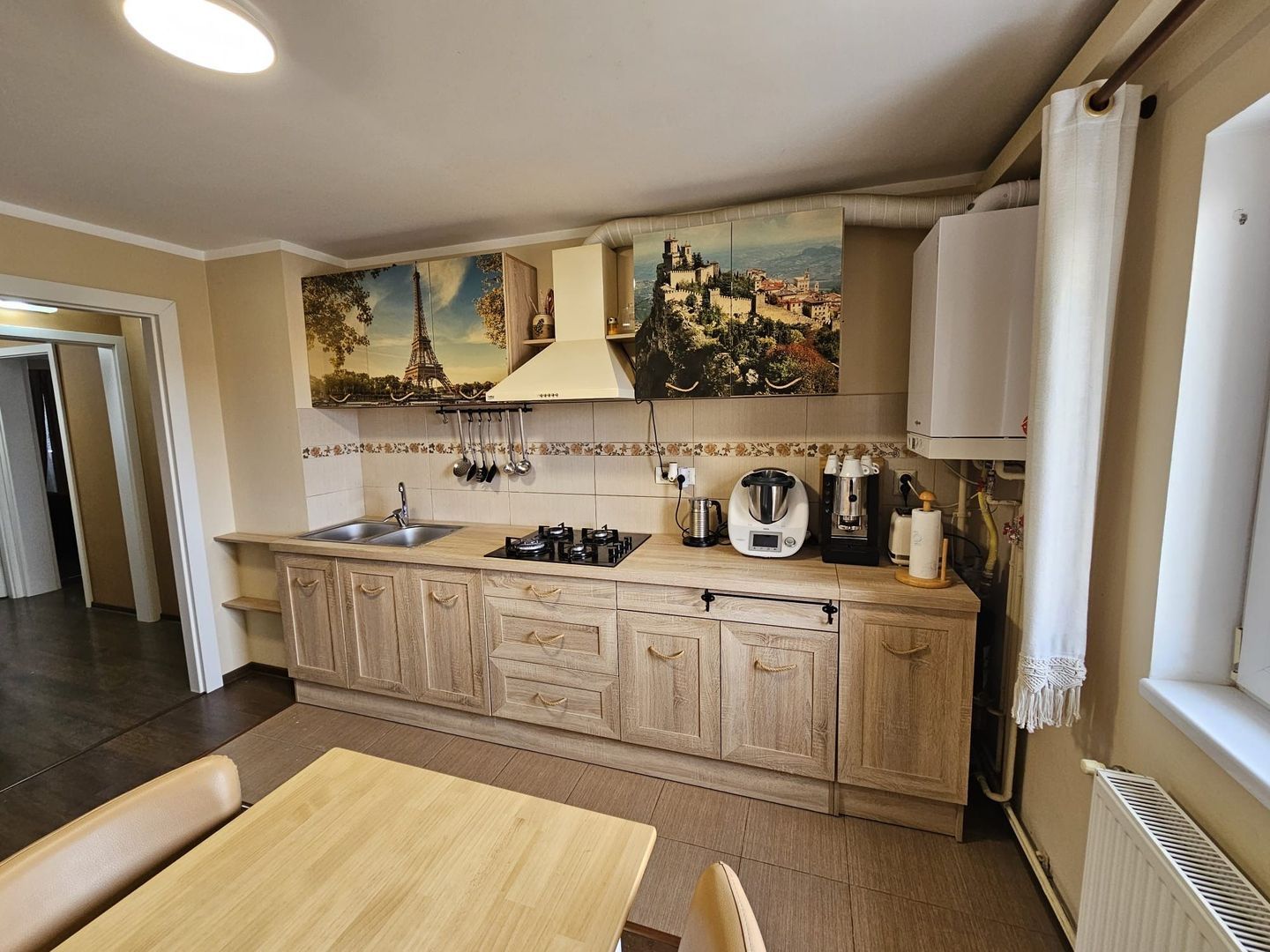 APARTAMENT 3 CAMERE LIPOVEI