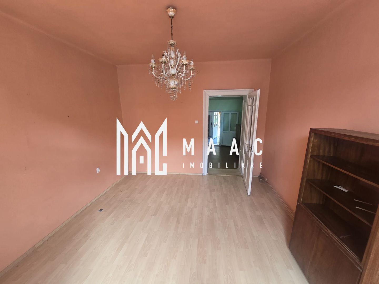 Apartament 2 camere la casa GARAJ Pivnita Zona Garii