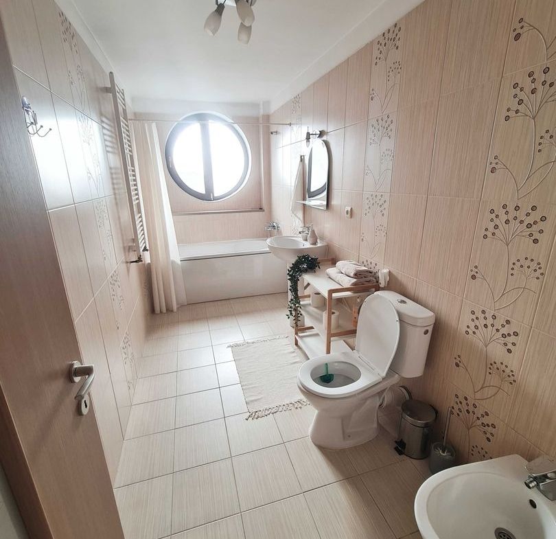 Penthouse spațios de închiriat | 80 mp | 2 băi | Dressing | 2 balcoane | Zona Timocului – Badea Cârțan