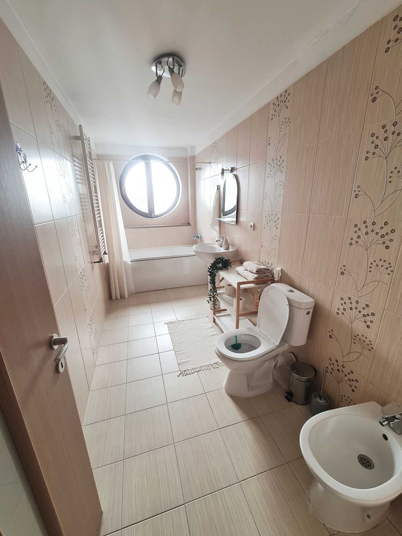 Penthouse spațios de închiriat | 80 mp | 2 băi | Dressing | 2 balcoane | Zona Timocului – Badea Cârțan