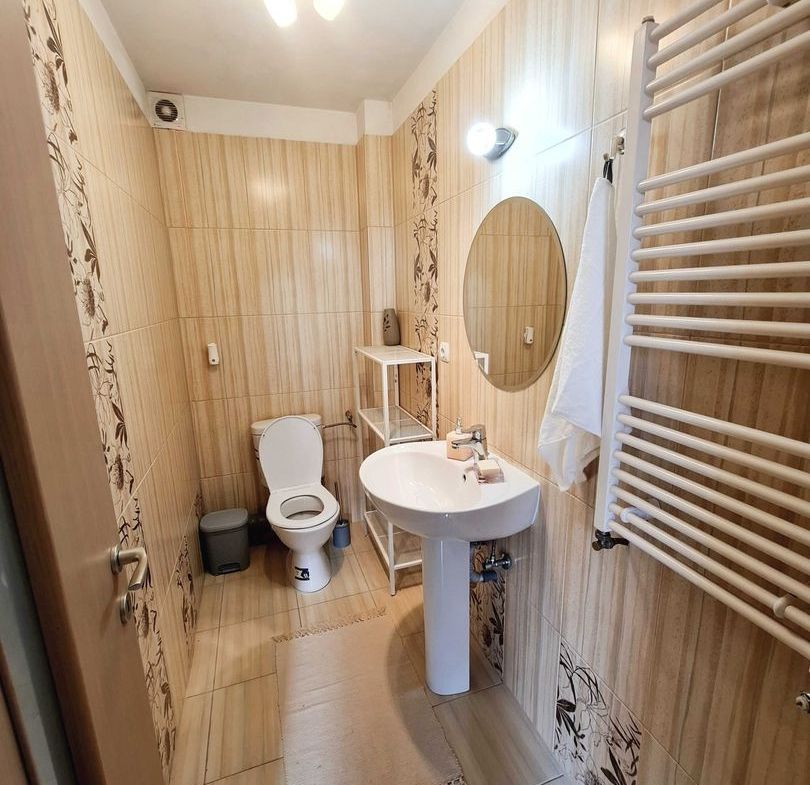 Penthouse spațios de închiriat | 80 mp | 2 băi | Dressing | 2 balcoane | Zona Timocului – Badea Cârțan