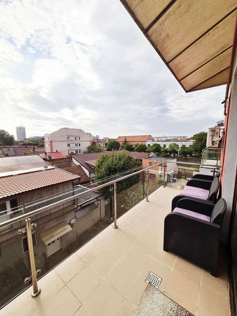 Penthouse spațios de închiriat | 80 mp | 2 băi | Dressing | 2 balcoane | Zona Timocului – Badea Cârțan